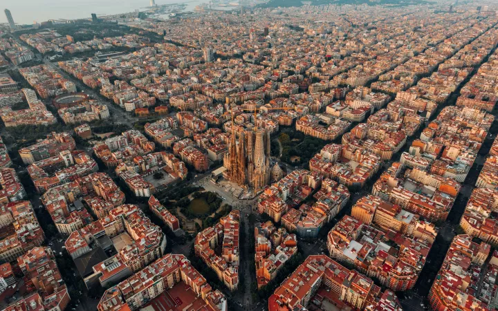 Barcelona photo from Logan Armstrong on Unsplash