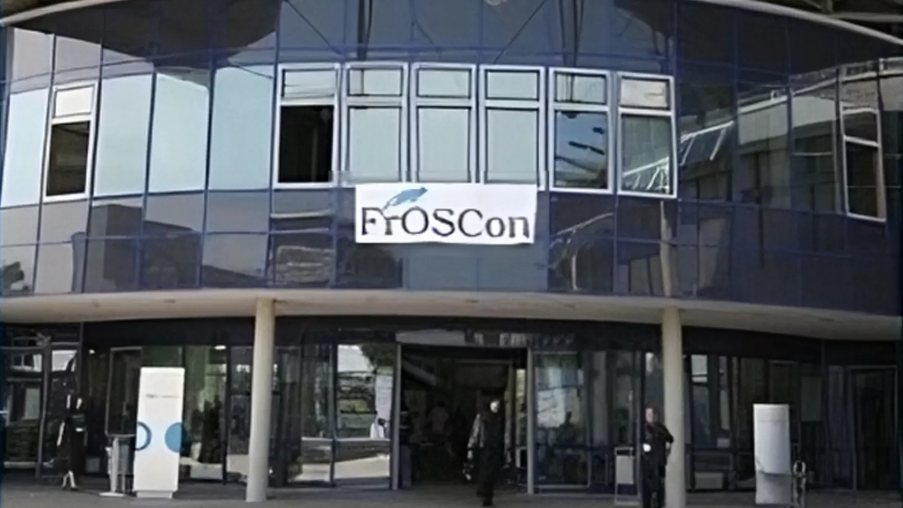 FrOSCon entrance photo